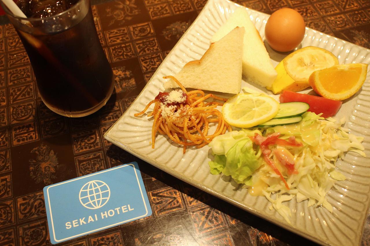 Sekai Hotel Fuji Осака Екстериор снимка